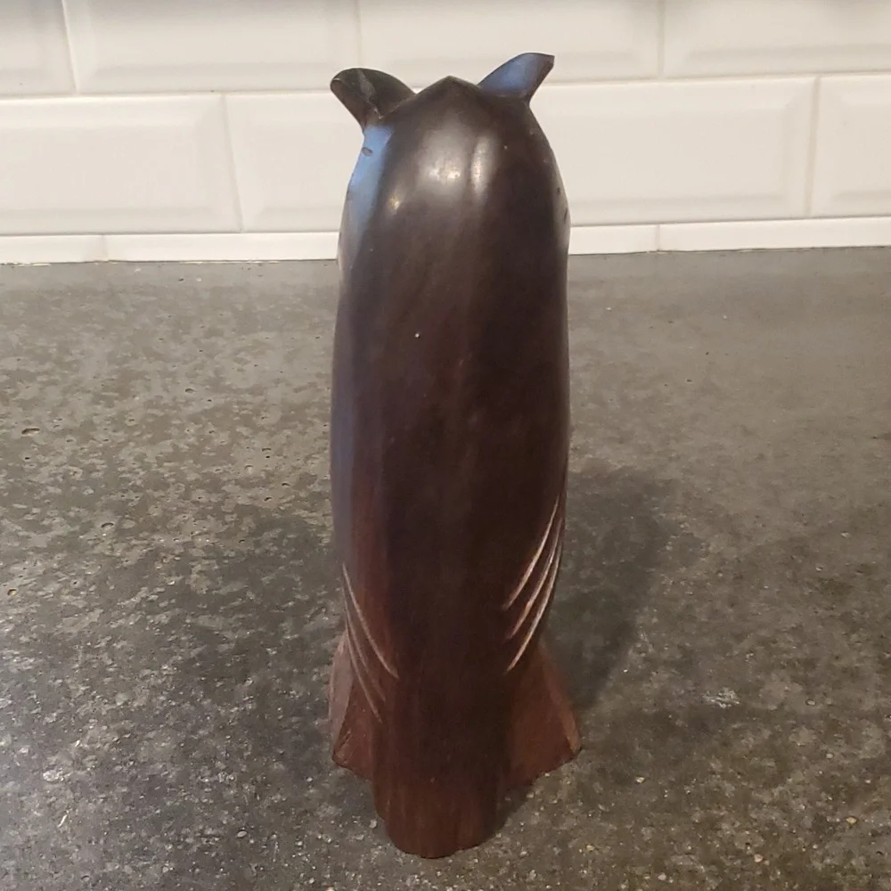 Solid Wood carved owl 8.5 inches tall. - Picture 4 of 4